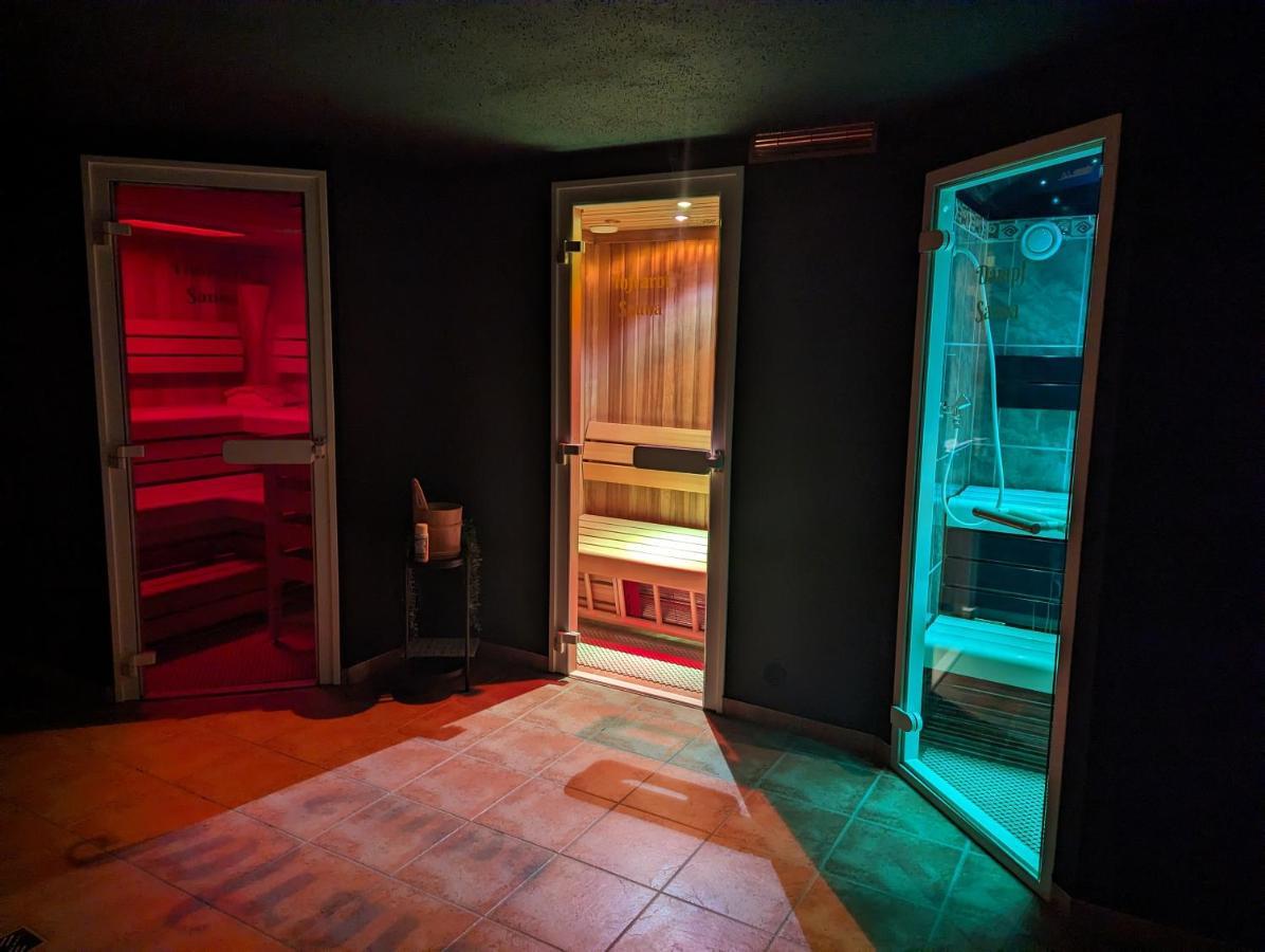 Fewo Goldstueck Mit Privatem Spa Und Whirlpool กราเฟอเนา ภายนอก รูปภาพ