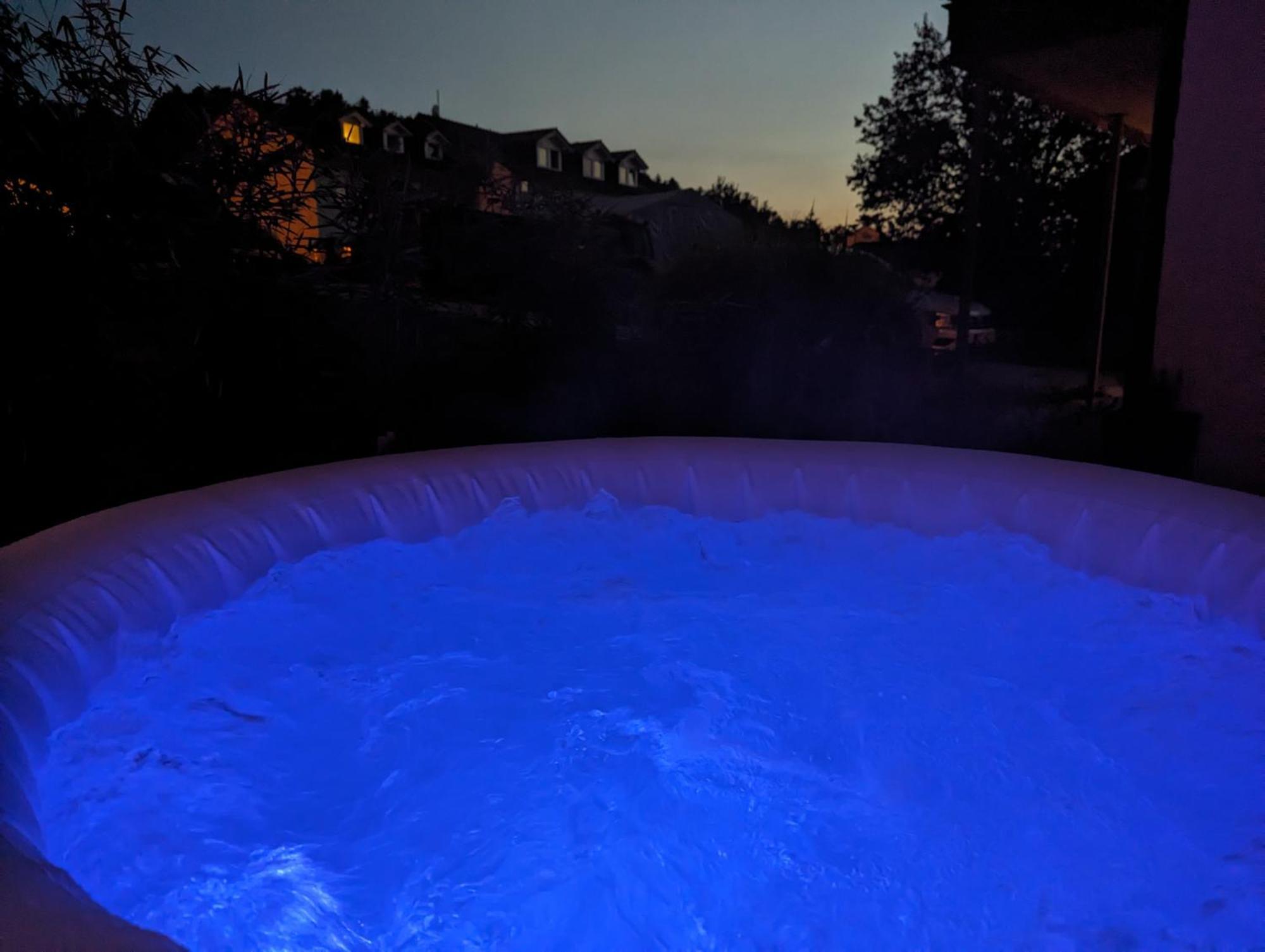 Fewo Goldstueck Mit Privatem Spa Und Whirlpool กราเฟอเนา ภายนอก รูปภาพ